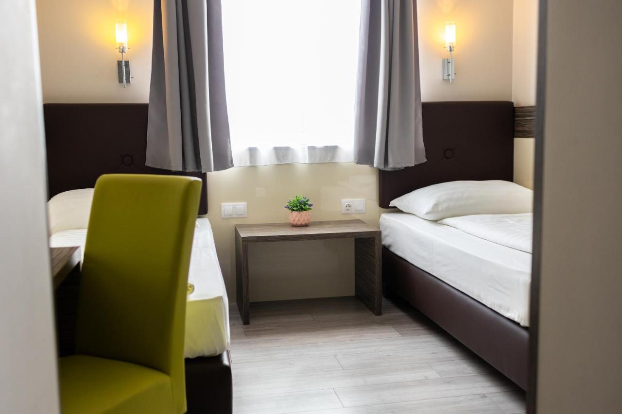 Dabas Hotel Buitenkant foto