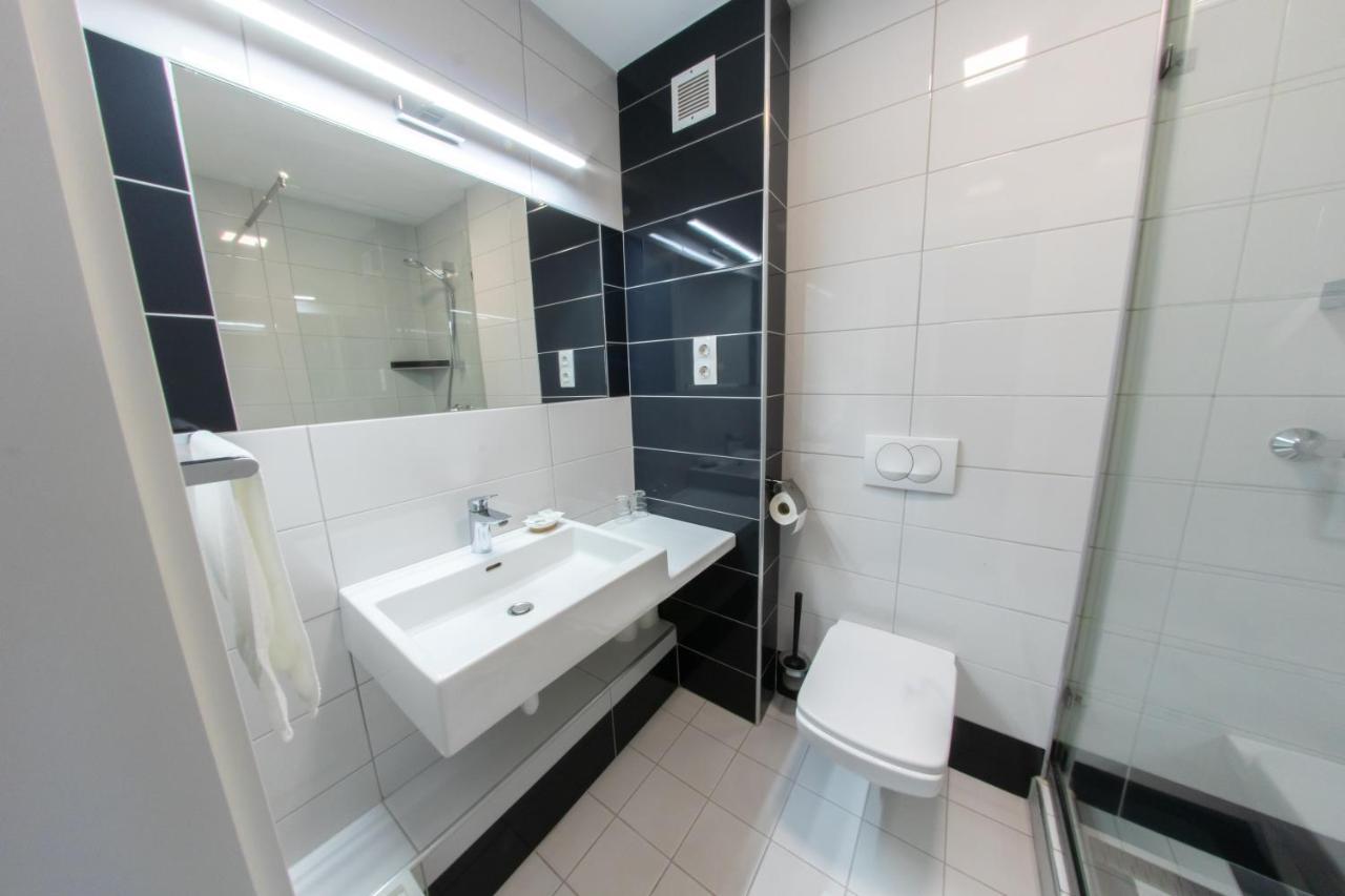 Dabas Hotel Buitenkant foto